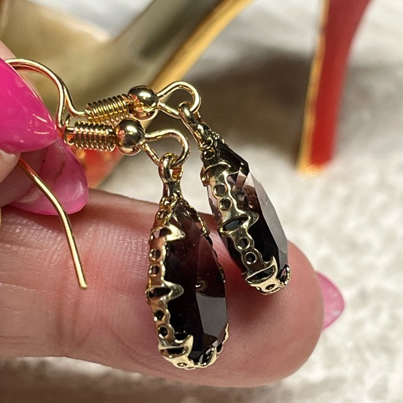 Smoky gradient ,fade to black /bi Coloured earrings - Picture 7 of 9